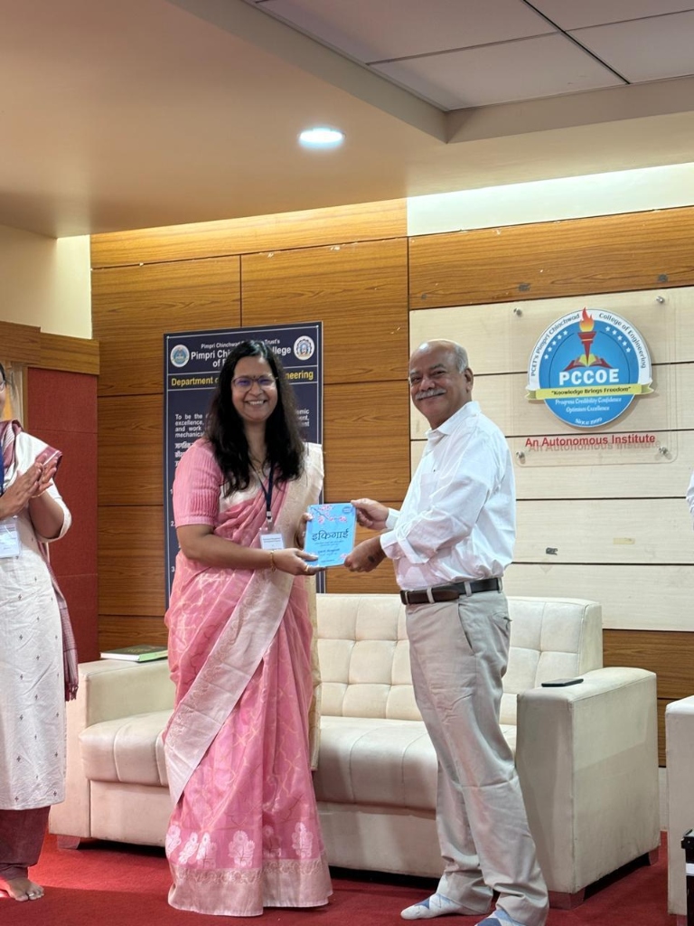 Book presentation to a delegate at MDP