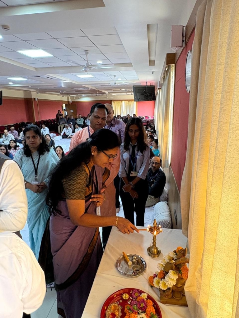 Lamp lighting ceremony during MDP inauguration
